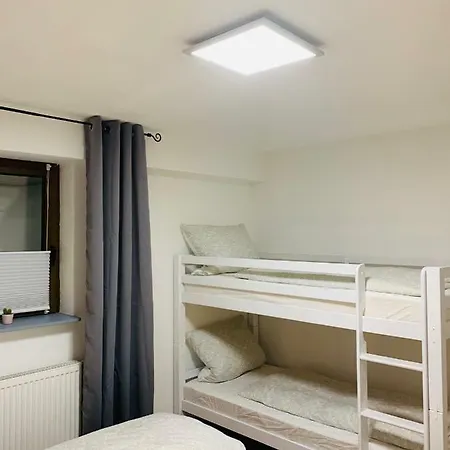 Ferienwohnung Nola 아파트 러스트