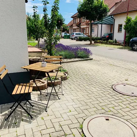 Ferienwohnung Nola 아파트 러스트